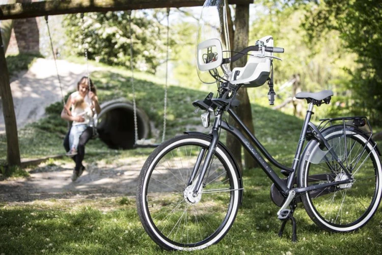 3dd1f5aa2e0a2df8c7aa02aa330ade05