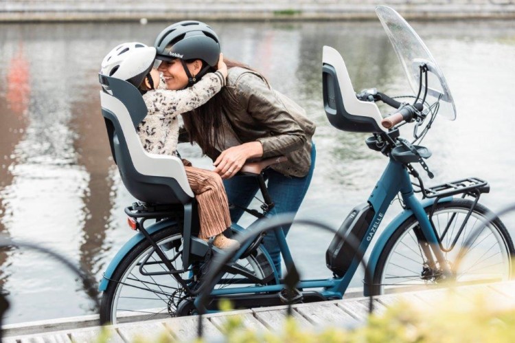 03f2f1e8445fc94a74b26842dd2a5b5c